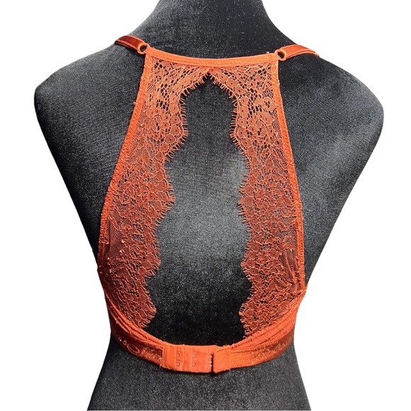 EUC Victoria’s Secret T-Shirt Lightly Lined Wireless Bra 32D Burnt Orange Lace - Picture 2 of 14